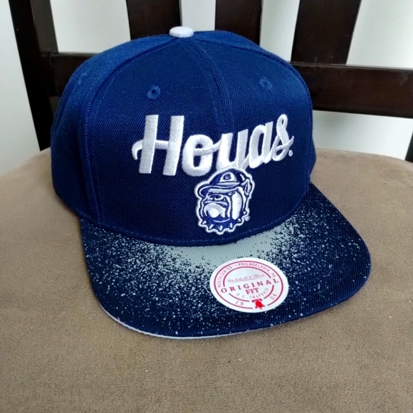 Mitchell & Ness Georgetown Hoyas Spray Paint Adjustable Snapback Hat Navy NCAA - Picture 1 of 6